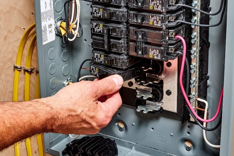 Circuit Breaker Replacement project — Oakland, California